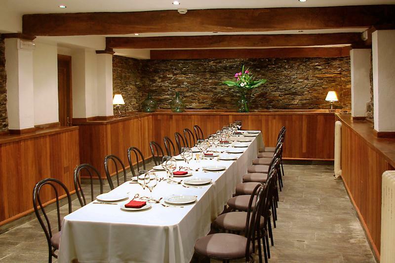 נאביה Hotel Y Apartamentos Arias מראה חיצוני תמונה