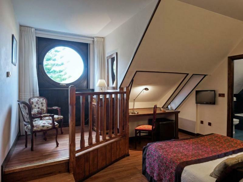 נאביה Hotel Y Apartamentos Arias מראה חיצוני תמונה